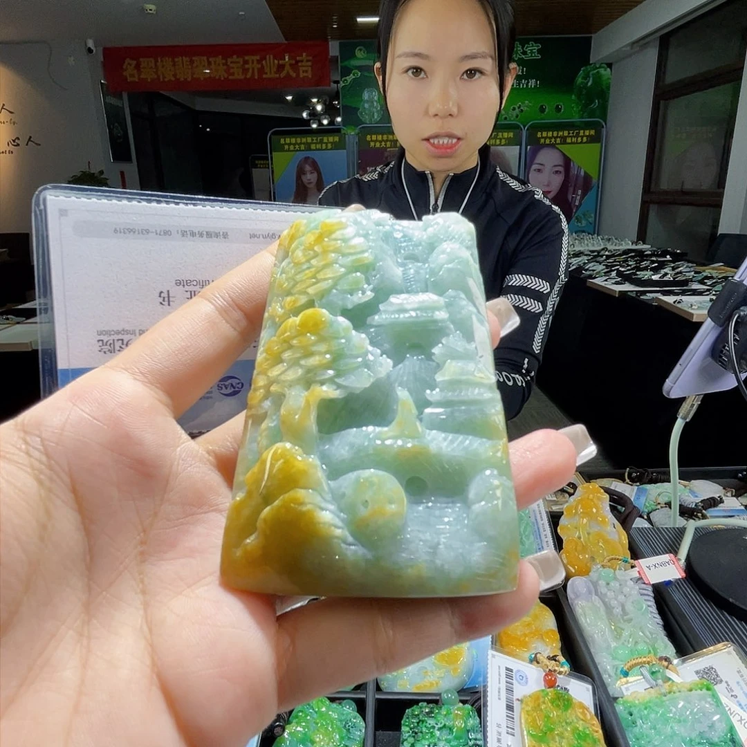 颈饰未镶嵌翡翠一
