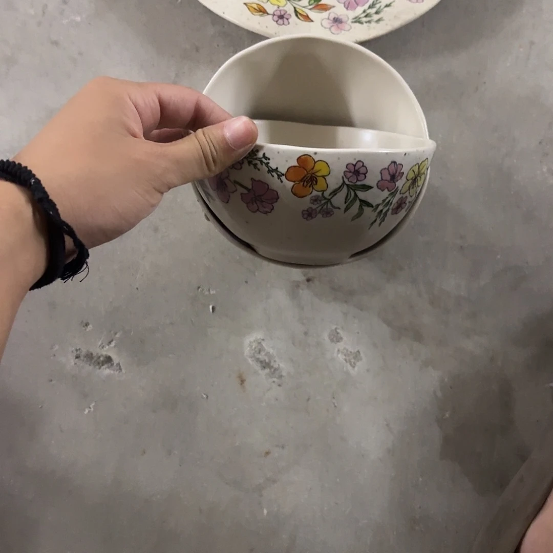 搪瓷微瑕花花碗两个