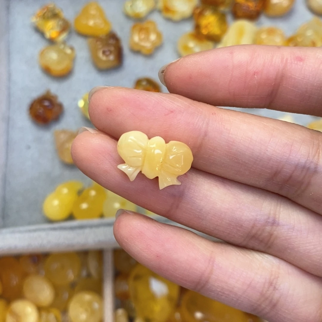 蜜蜡颈饰未镶嵌蝴蝶结