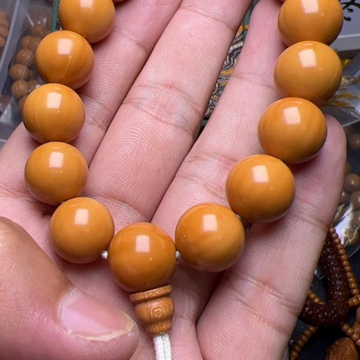猴头核桃吊坠卡罗拉