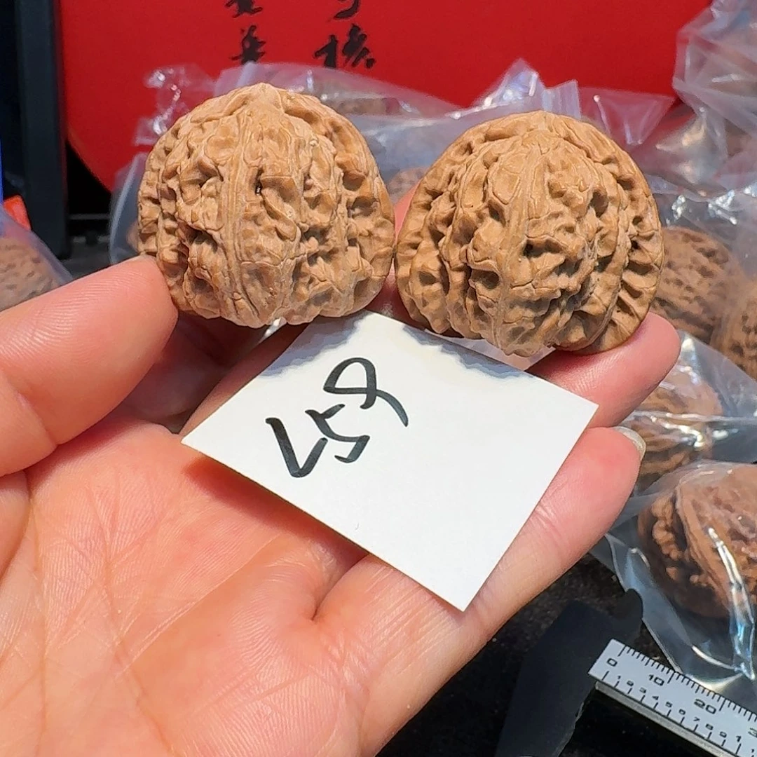 把件文玩核桃38三角白