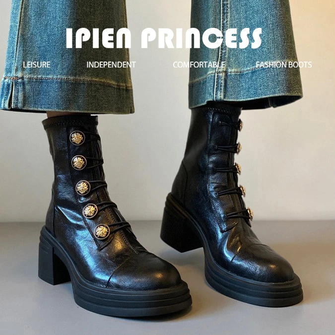 高跟马丁靴女英伦风2025秋冬新款徽章小金扣粗跟瘦瘦靴厚底短靴子