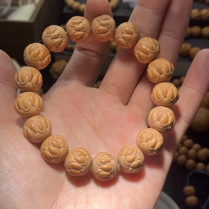 猴头核桃吊坠聚宝盆料吞噬全品无瑕无药