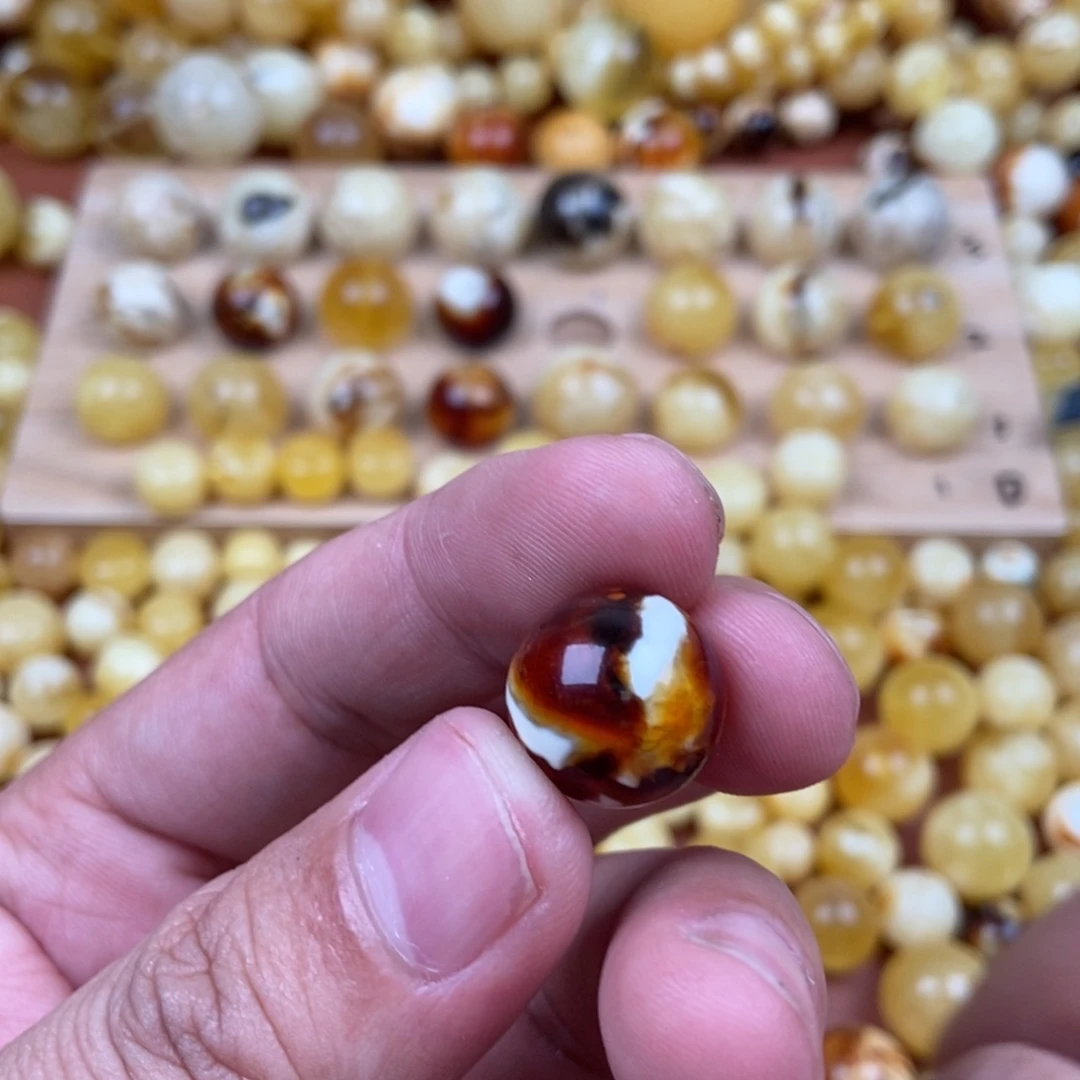 蜜蜡裸石未镶嵌笑****～蜜蜡