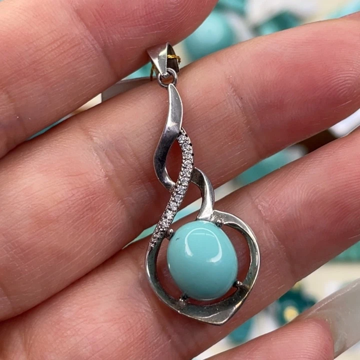 绿松石未镶嵌挂件