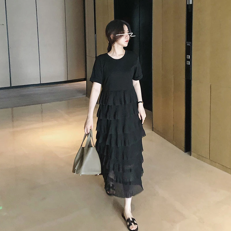 大码女装连衣裙胖mm夏季新款时尚显瘦遮肉黑色蛋糕修型长款裙子女