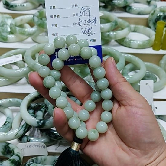 透闪石-蛇纹石玉未镶嵌手链