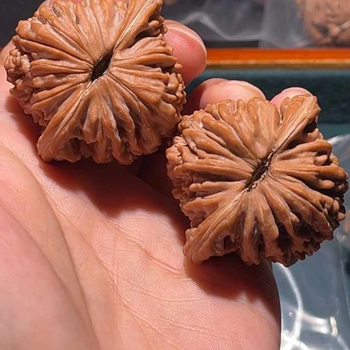 妄***许把件文玩核桃39尺楼子毕业对