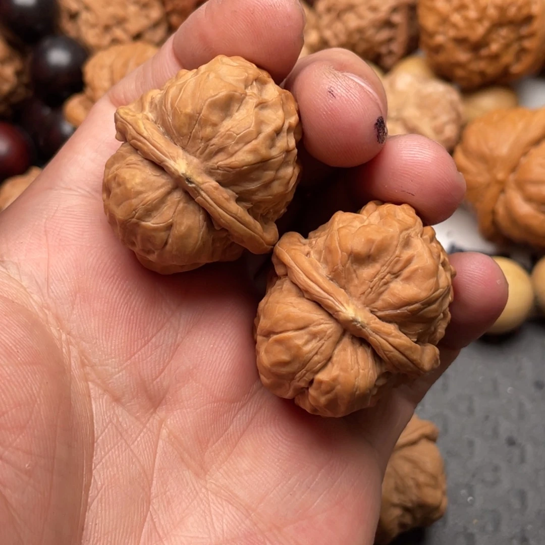 文玩核桃把件m**e蛤蟆