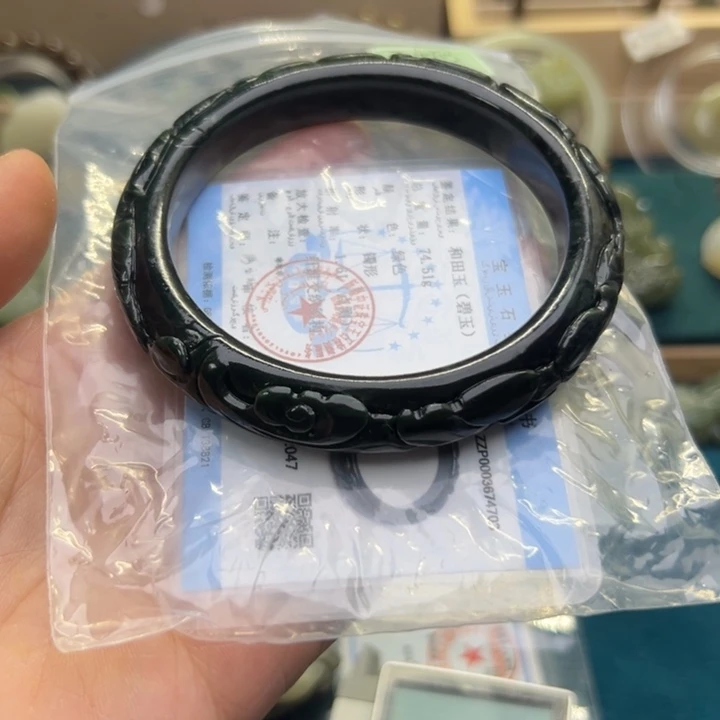 和田玉手镯未镶嵌66:9圈围4703