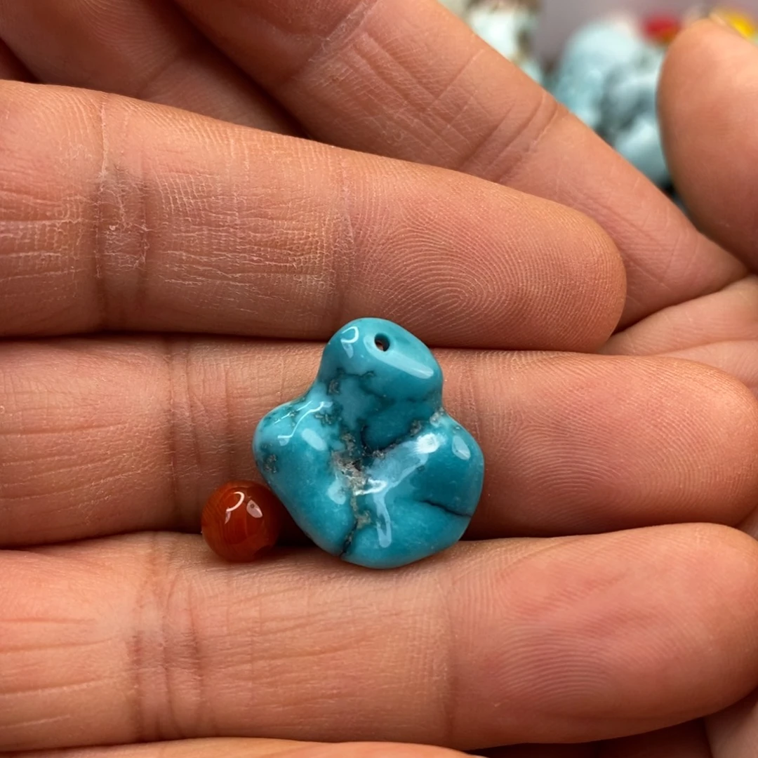 南红玛瑙未镶嵌珠宝奇石