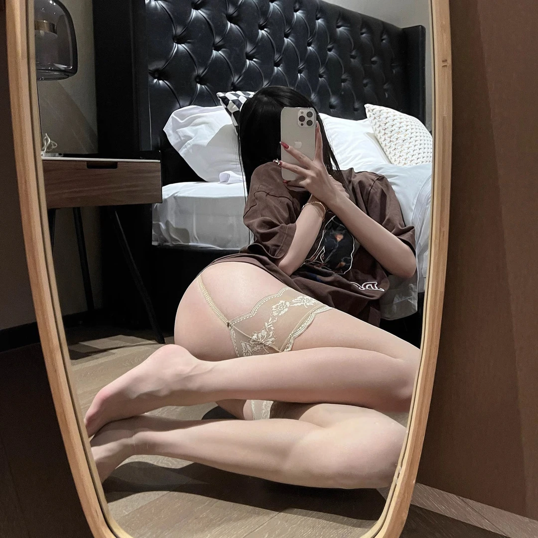 性感辣妹蕾丝花边黑白一体式吊带丝袜御姐提花高腰美腿显瘦白丝