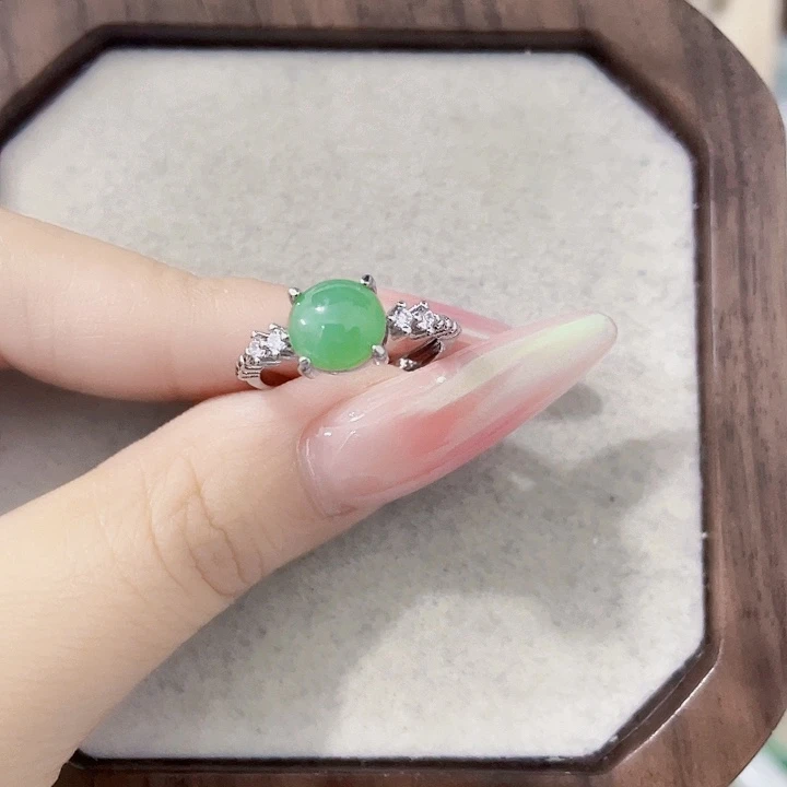 翡翠未镶嵌颈饰天然翡翠Ａ货