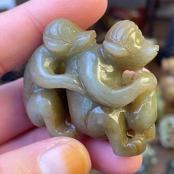 和田玉（糖玉）未镶嵌颈饰