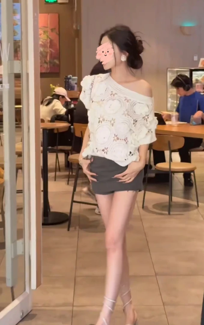 恋夏告白 温柔甜美立体花朵镂空针织上衣百搭修身设计感西装裙裤