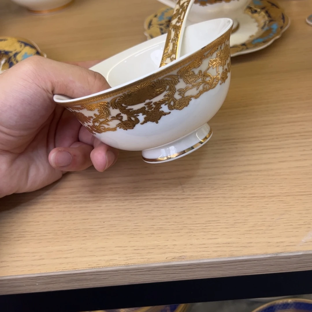 【闪购商品】瓷片神*行4.75寸碗+勺子各4