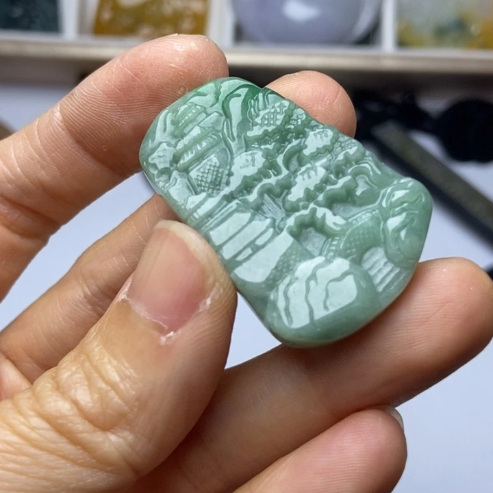 翡翠未镶嵌颈饰翡翠