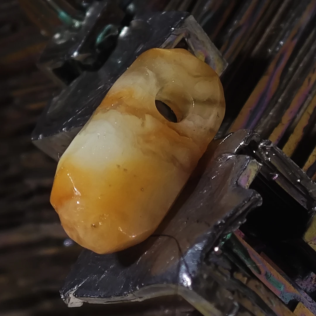 蜜蜡33号 五花无相卡子 14*7*6