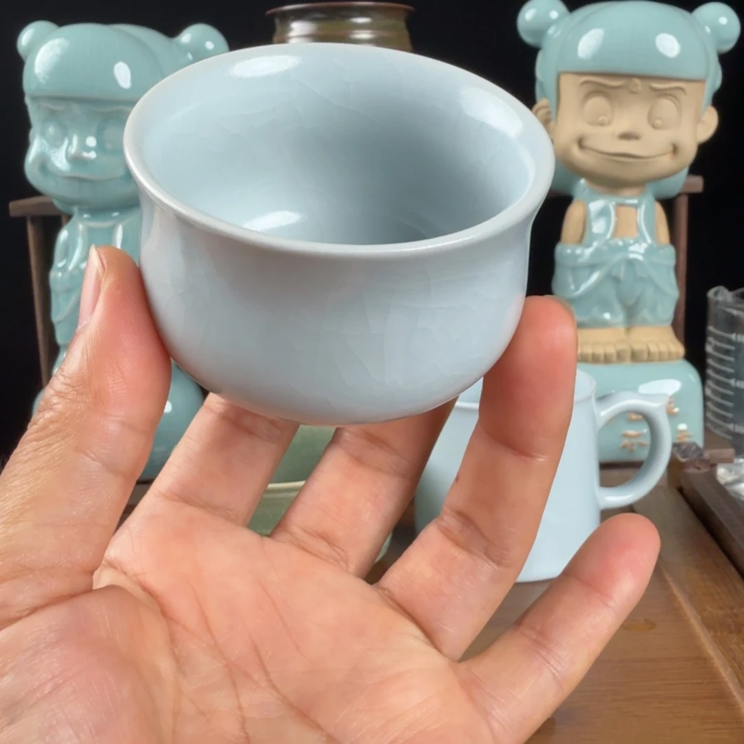 摆件汝瓷月白圆融杯