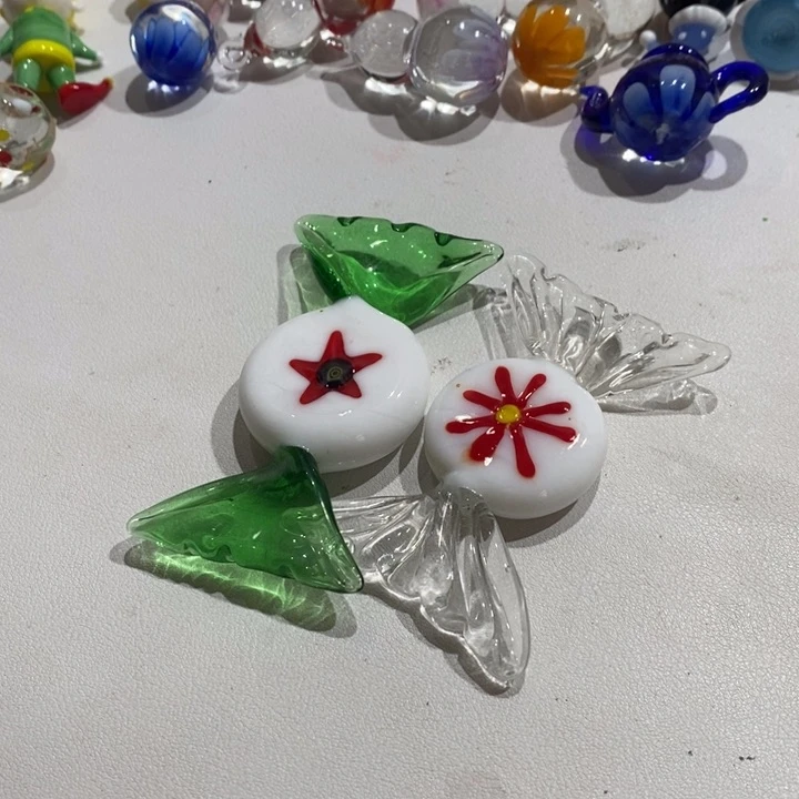 琉璃手工艺品阿**多琉璃