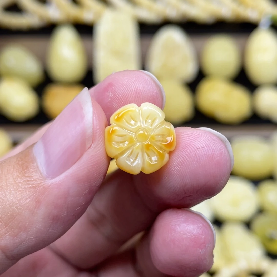 琥珀未镶嵌裸石琥珀蜜蜡