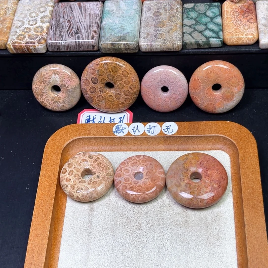 硅化珊瑚（珊瑚玉）吊坠未镶嵌