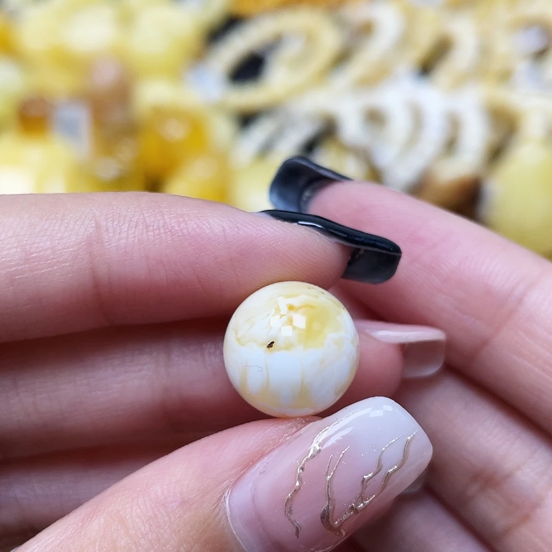 琥珀未镶嵌裸石12.7mm圆珠蜜蜡 瑕 俏色 福利款