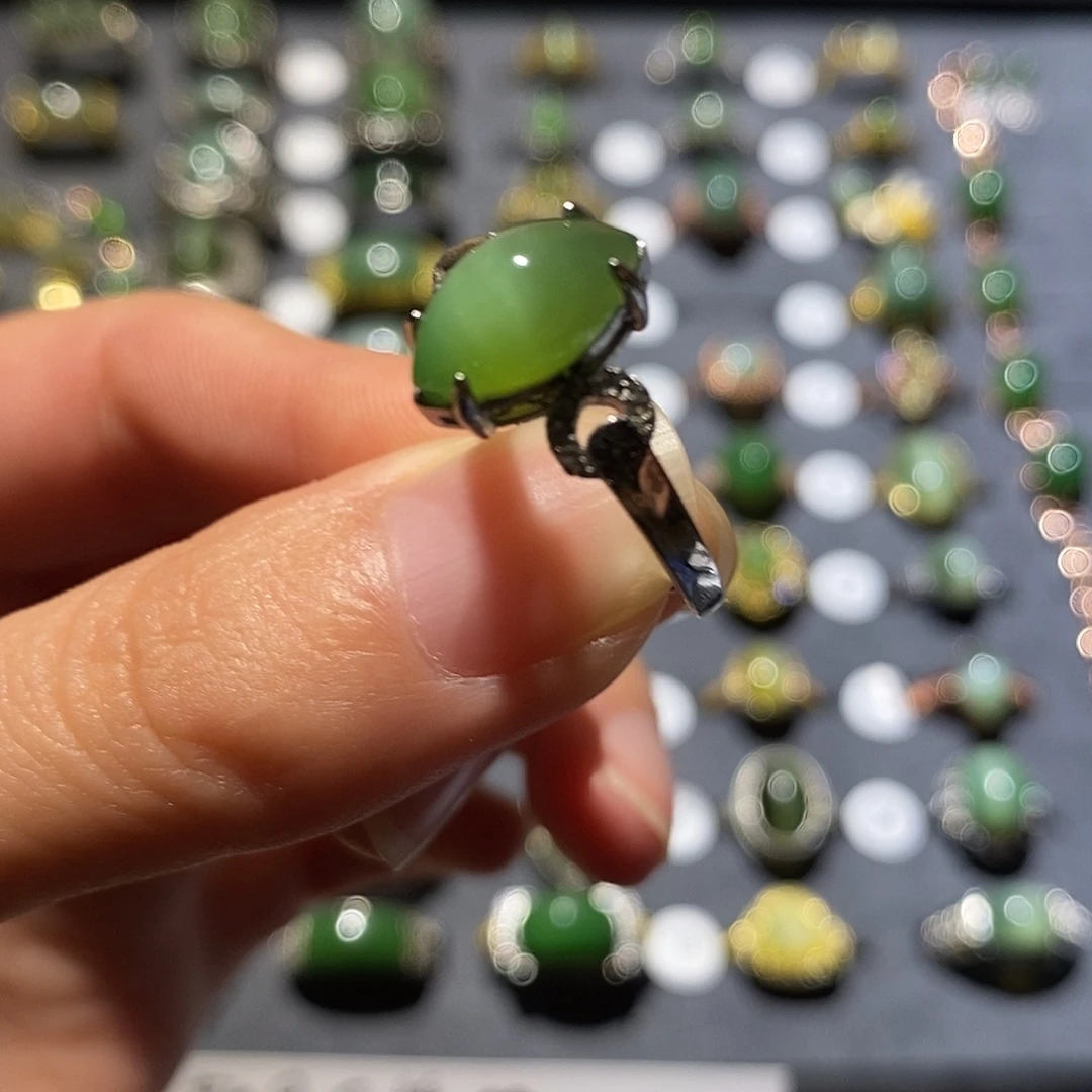 和田玉未镶嵌戒指