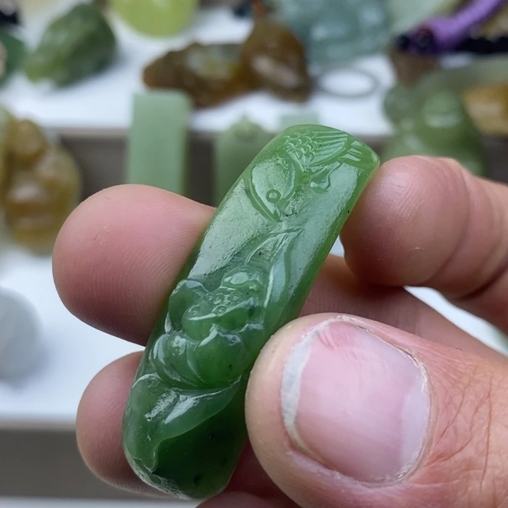 和田玉（糖玉）未镶嵌颈饰