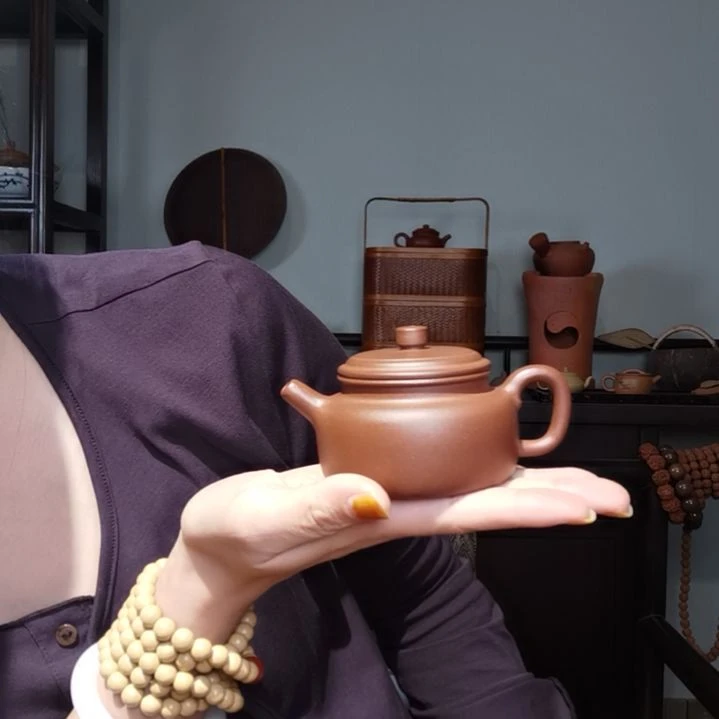 【闪购商品】紫砂茶壶巷****猫德中半手壶