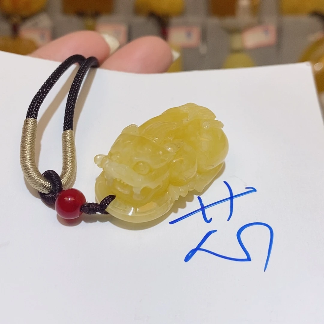 定制琥珀未镶嵌蜜蜡