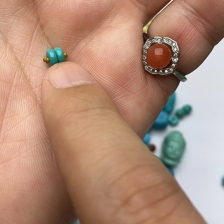 南红玛瑙未镶嵌珠宝奇石