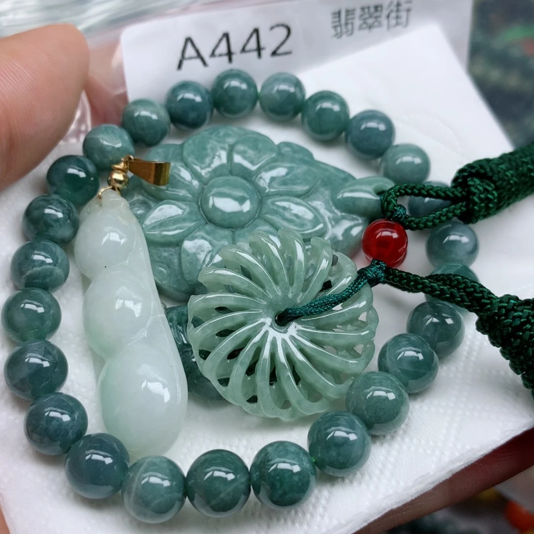 颈饰未镶嵌翡翠翡翠