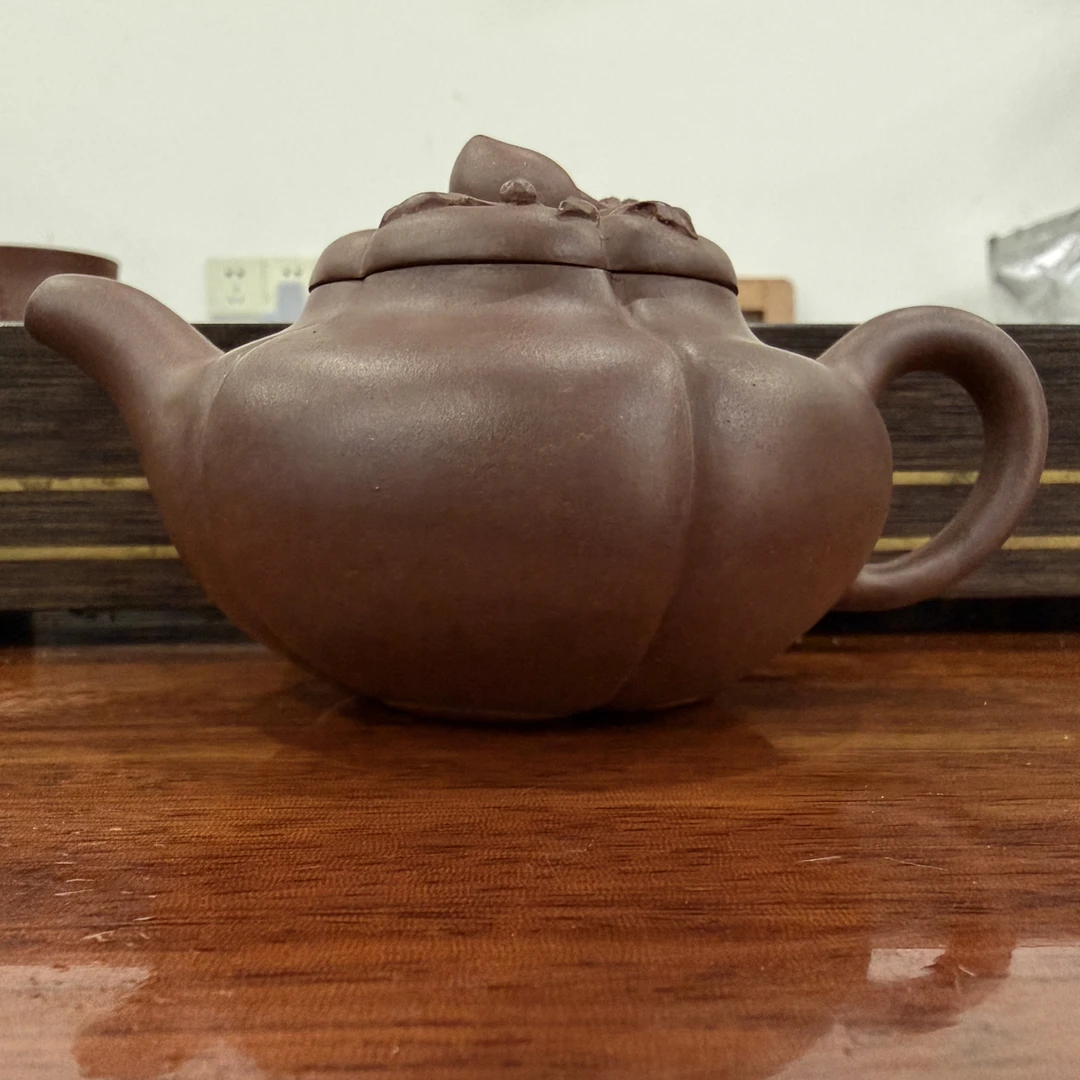 全手工上合桃筋纹壶紫茄泥