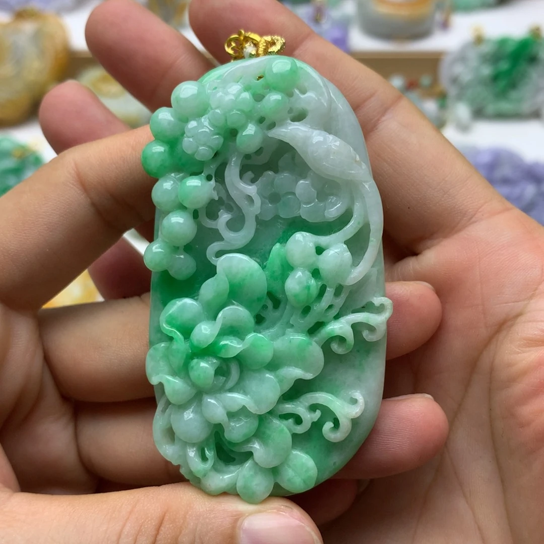 翡翠未镶嵌颈饰翡翠