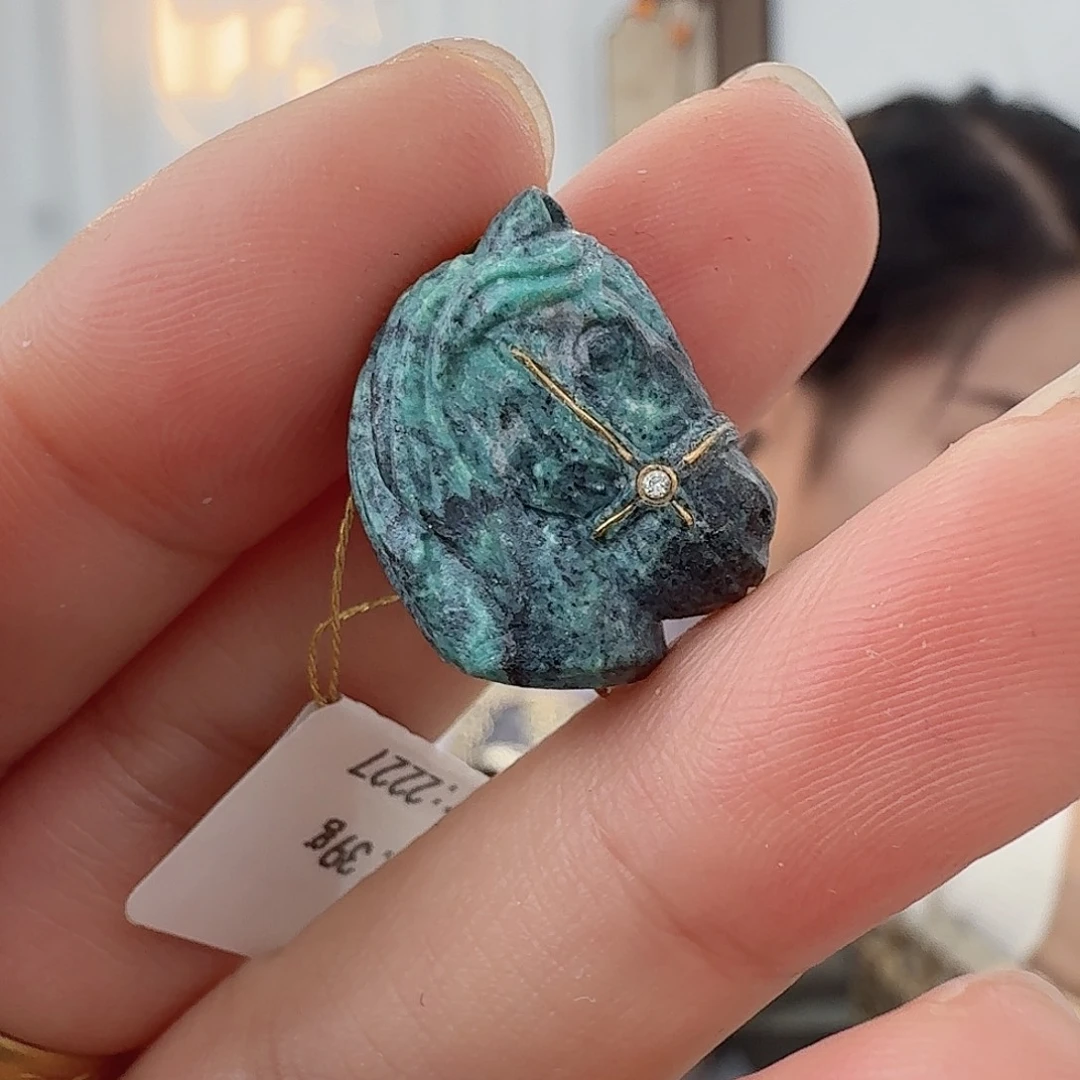 绿松石未镶嵌珠宝奇石