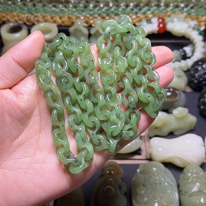 和田玉未镶嵌挂件