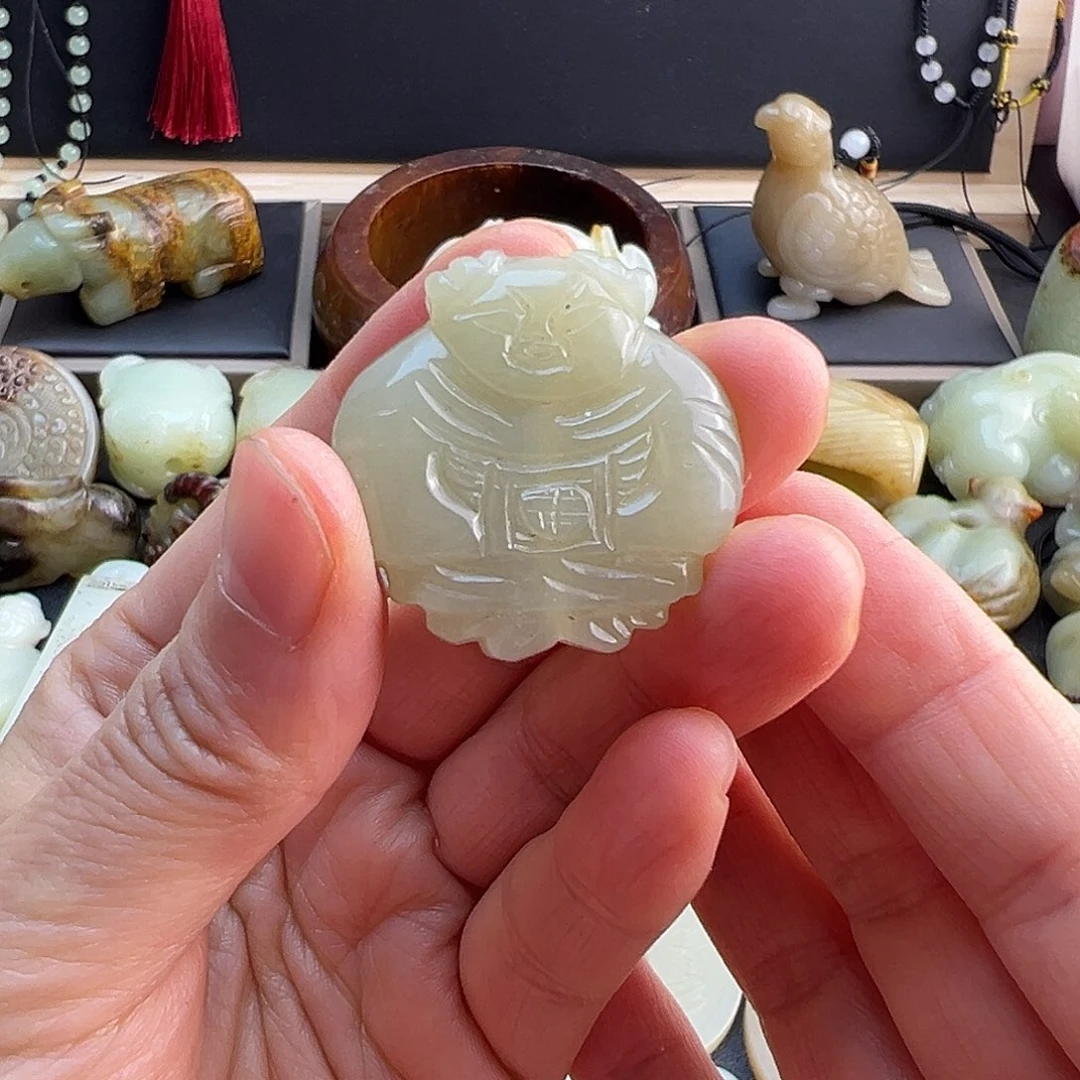 和田玉（糖玉）未镶嵌挂件