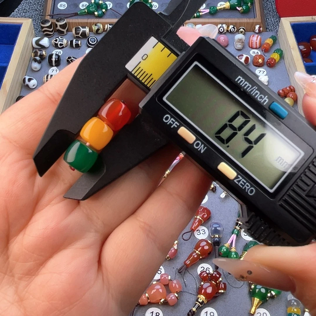 玛瑙/玉髓未镶嵌饰品