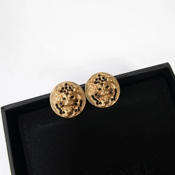 Chanel 黑钻狮子圆形耳夹