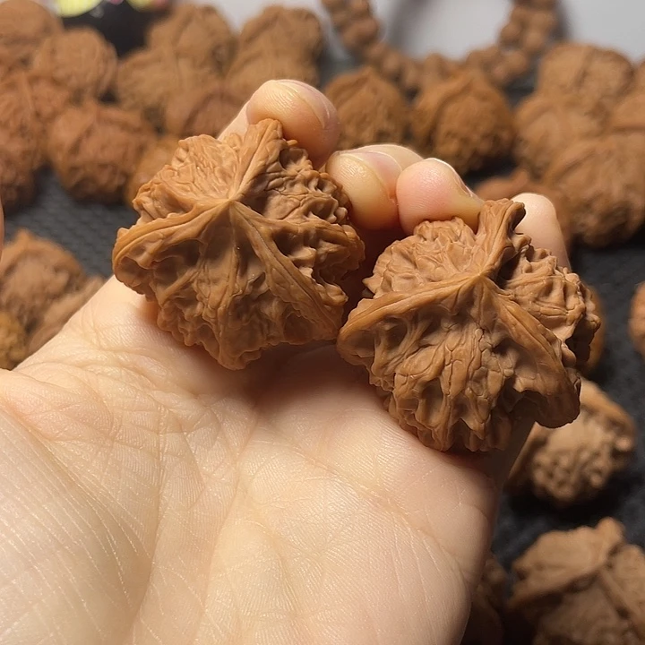 山****把件文玩核桃38盘山