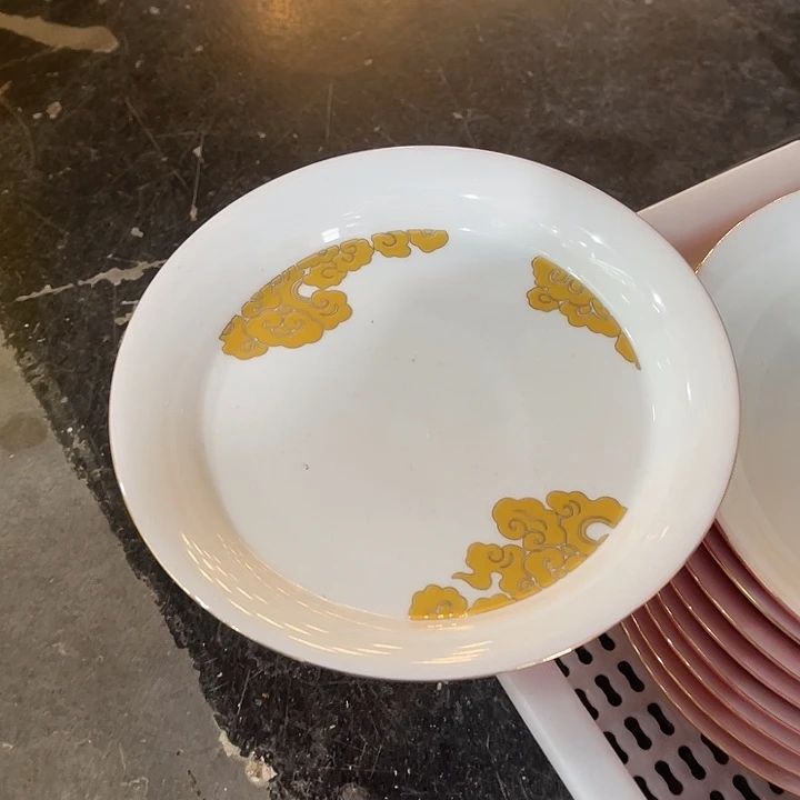 福利待遇多多哦哦哦