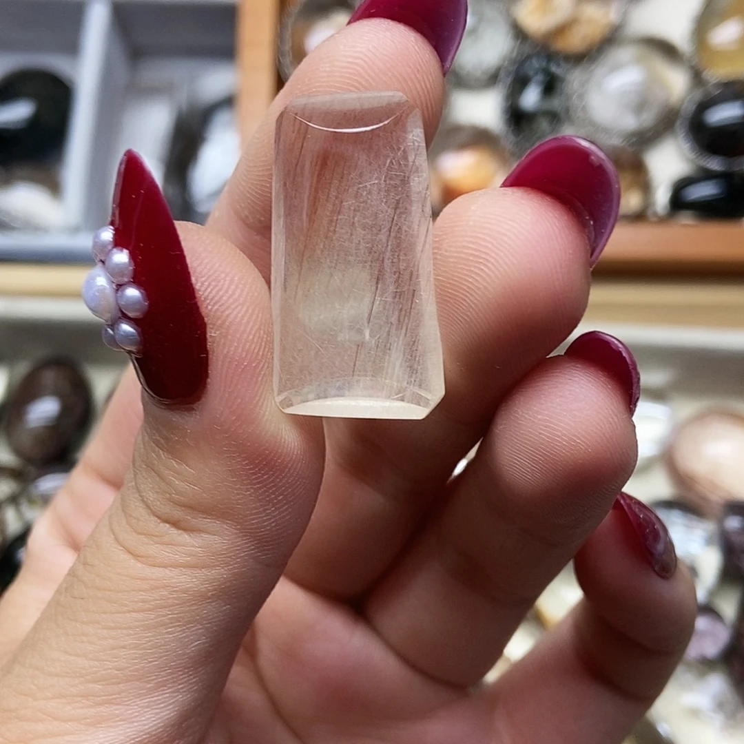 米***儿颈饰未镶嵌水晶水晶