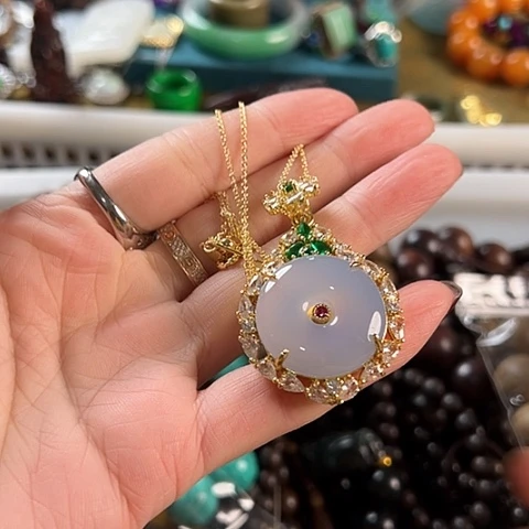 滴血莲花菩提吊坠