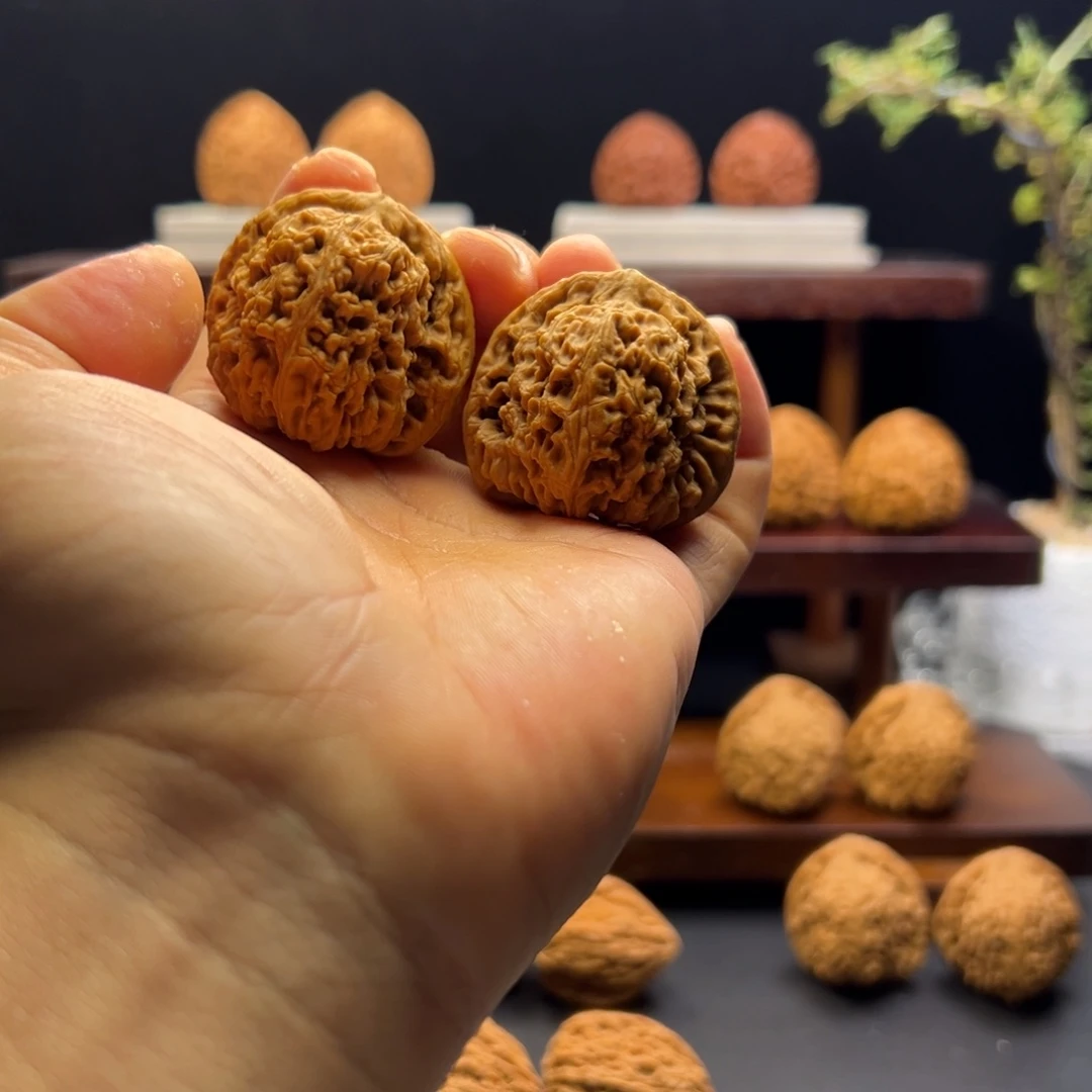 文玩核桃吊坠南疆