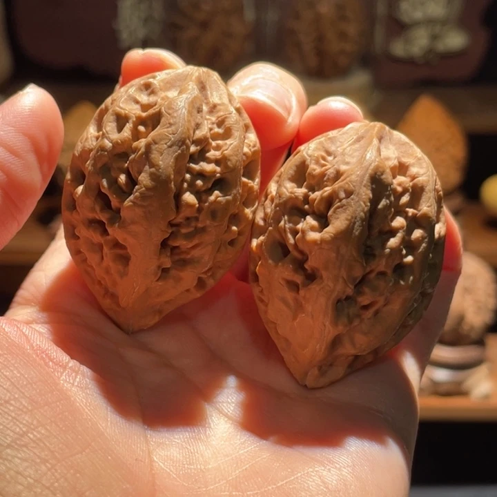 文玩核桃吊坠小龙纹19