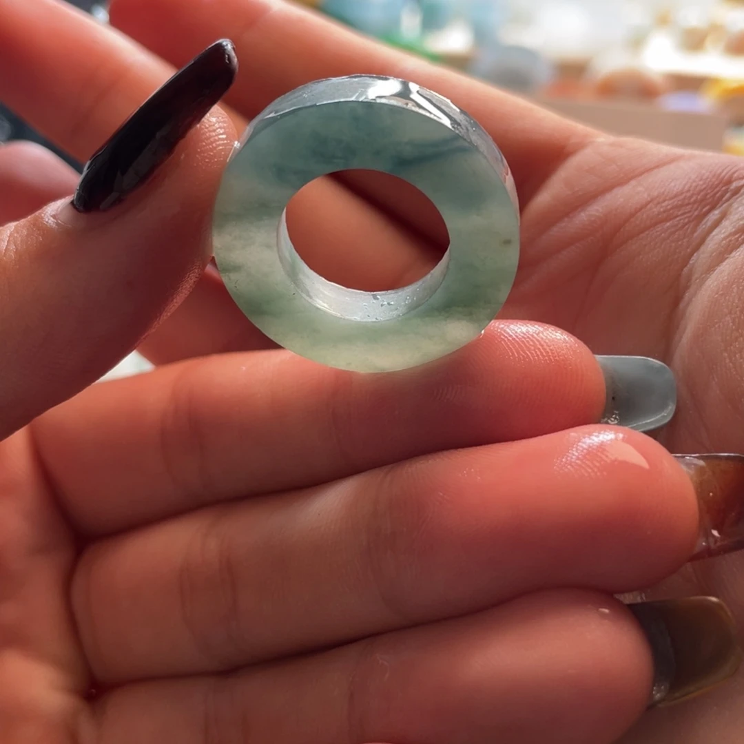 定制翡翠未镶嵌戒指