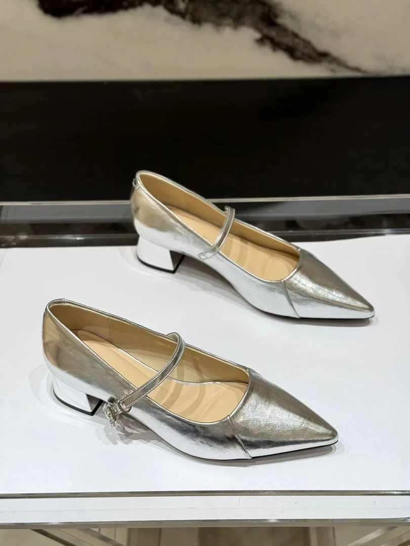 女鞋单鞋时尚粗跟高跟尖头低跟跟鞋1598-51