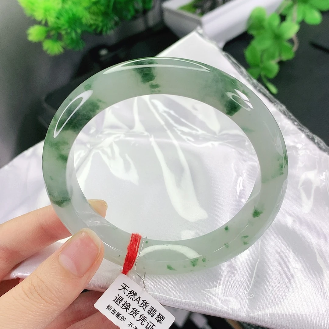 翡翠未镶嵌手镯62圈