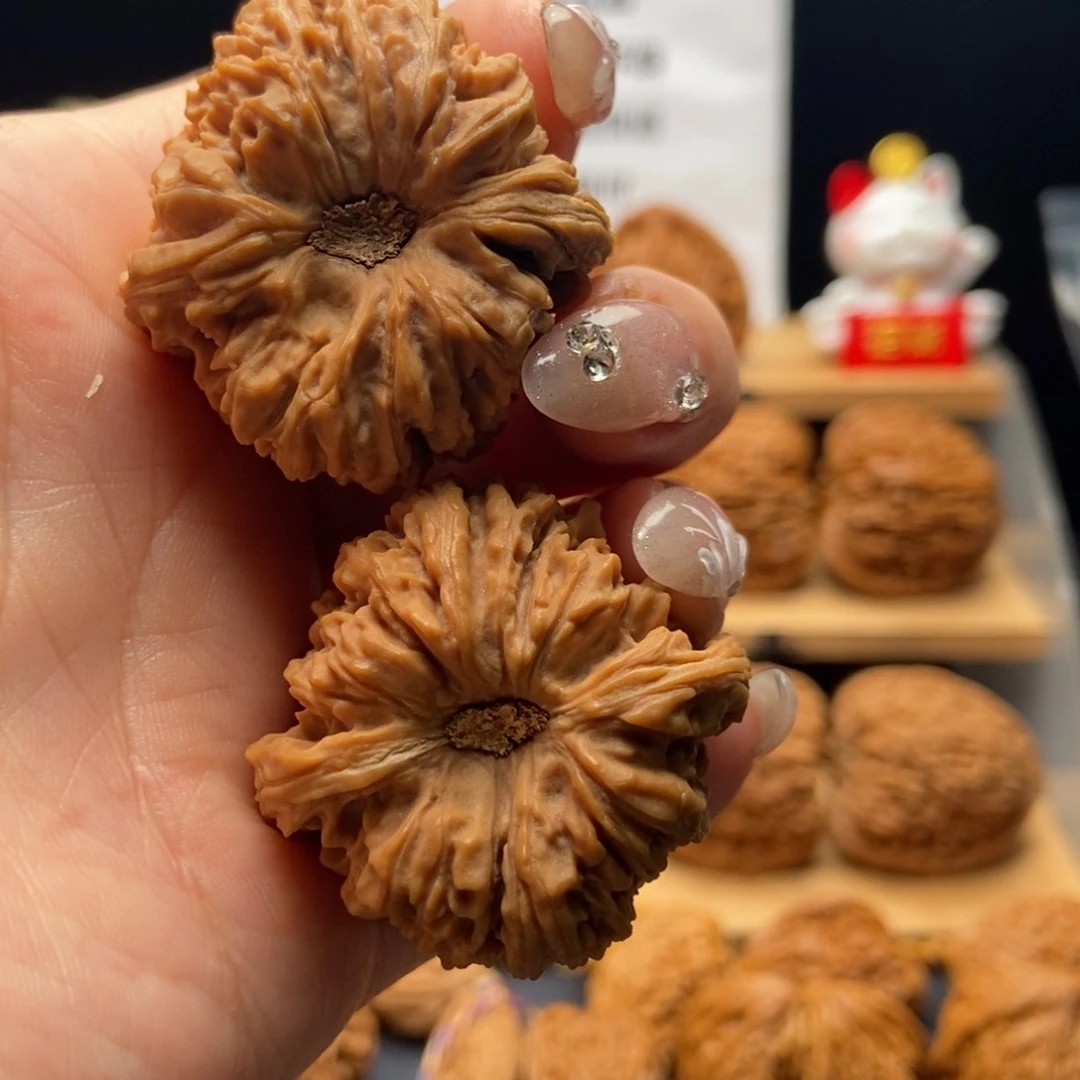 核桃把件老*1号38-37-39子弹头拉丝天眼全品